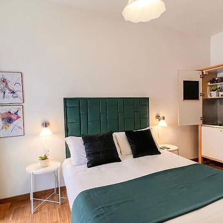 Studio Flat - Piazza San Cosimato By Yourhost Rome Bagian luar foto